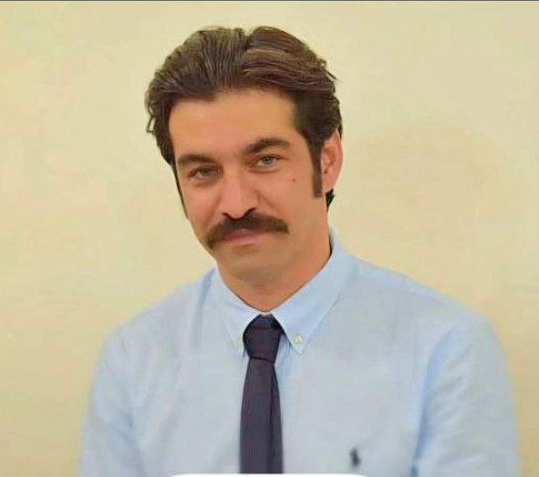 عکسِ علی  اکبری نژاد 