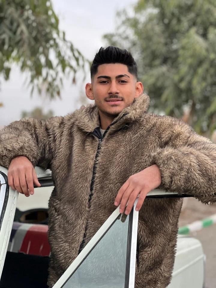 عکسِ احسان حسینی پور 